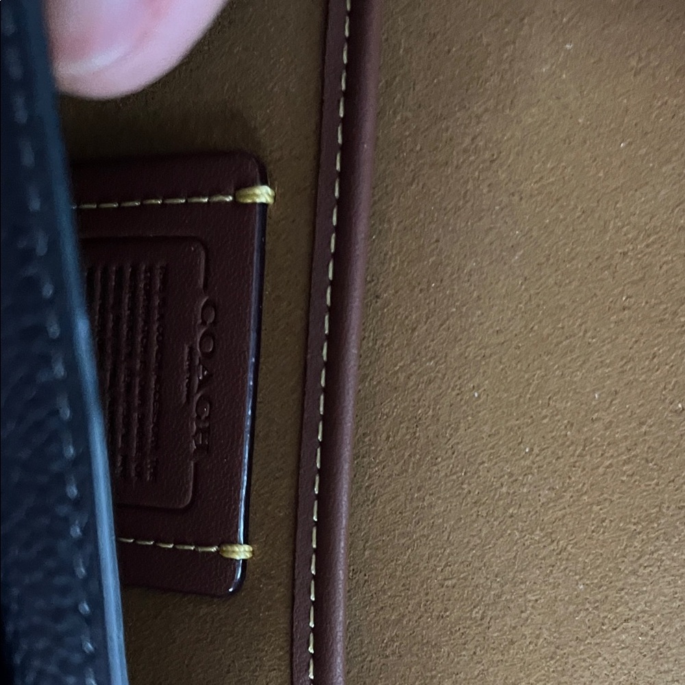 Coach Black Leather Crossbody Bag with Gold Chain - Picture 3 of 6